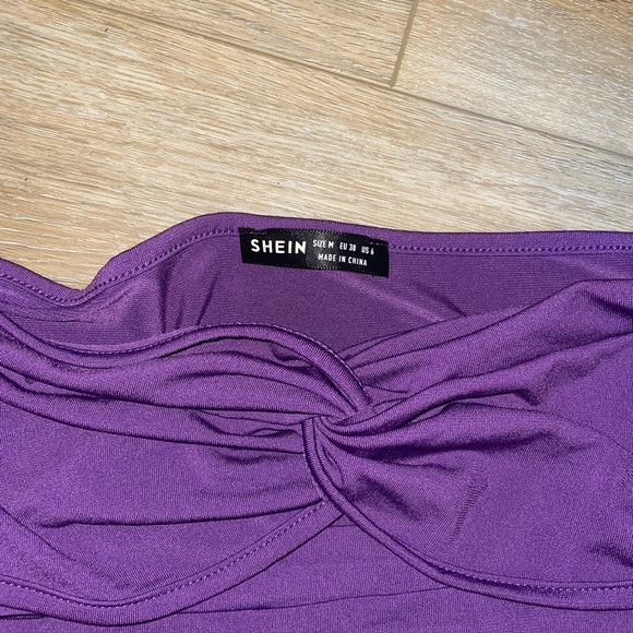 SHEIN Off Shoulder Twist Front Cut Out Crop Top - Picture 4 of 10